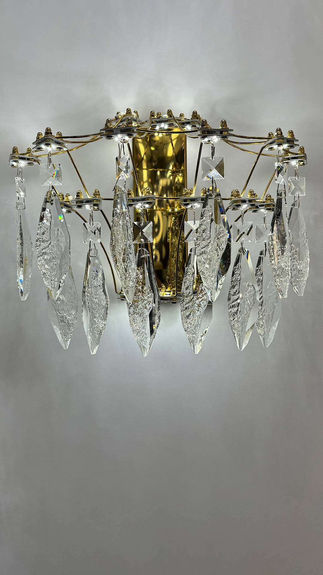 Потолочный светильник 103*LED*51W, 4000К, 4590lm Odeon Light Flamenco 7000/51CL, золото