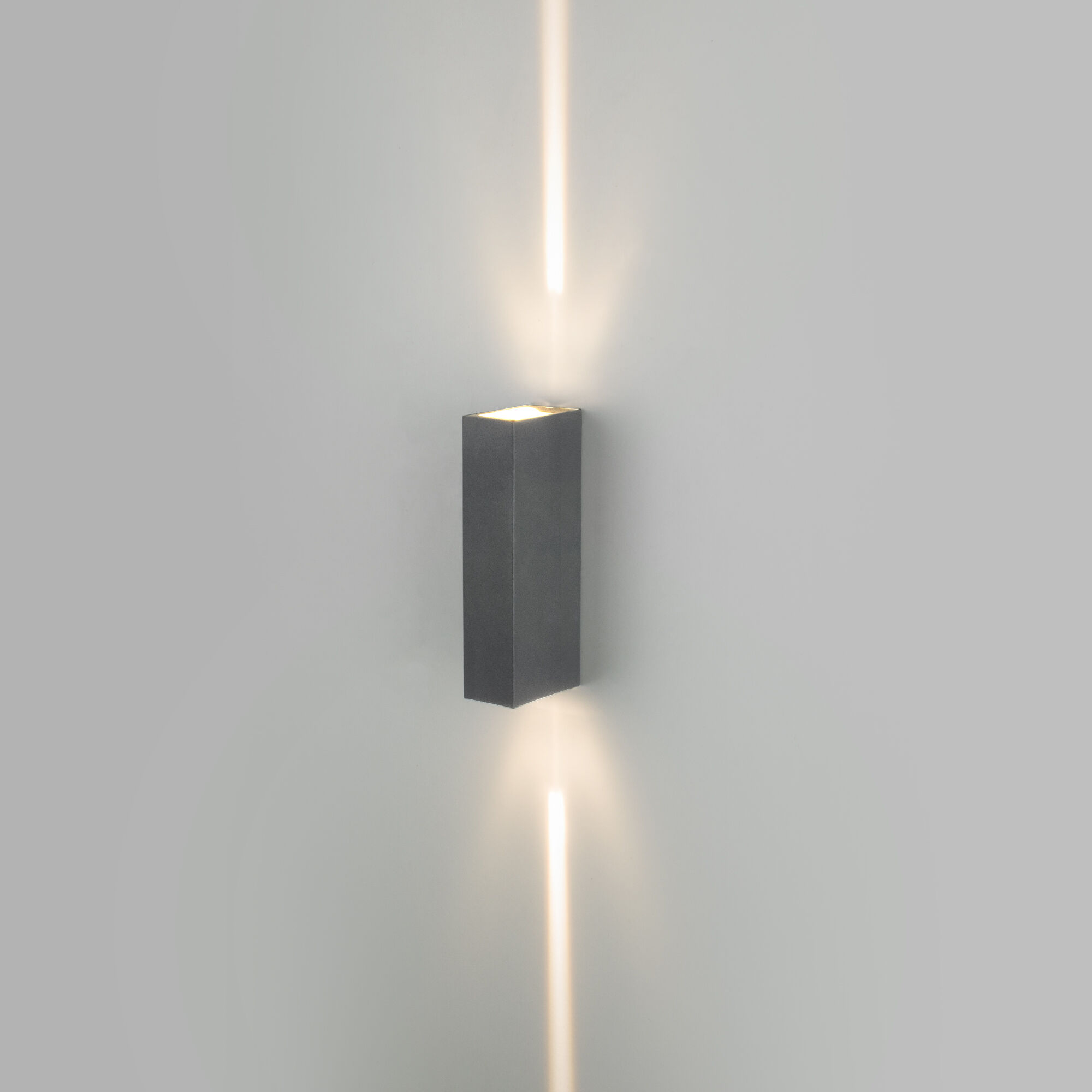 Уличный настенный светодиодный светильник Blaze LED IP54 35136/W серый Elektrostandard