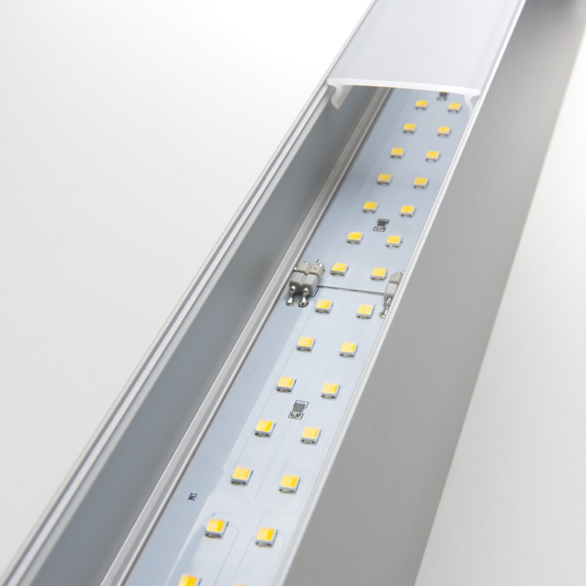 Линейный светодиодный накладной двусторонний светильник 78см 30Вт 3000К матовое серебро 101-100-40-78 Elektrostandard Pro