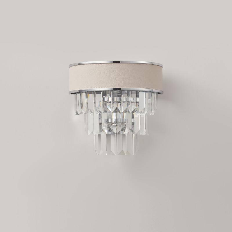 Бра Favourite Etna 2902-1W, D140*W240*H220, хром, плафон состоит из каскада хрустальных подвесок, обод светильника декорирован экокожей цвета слоновой кости