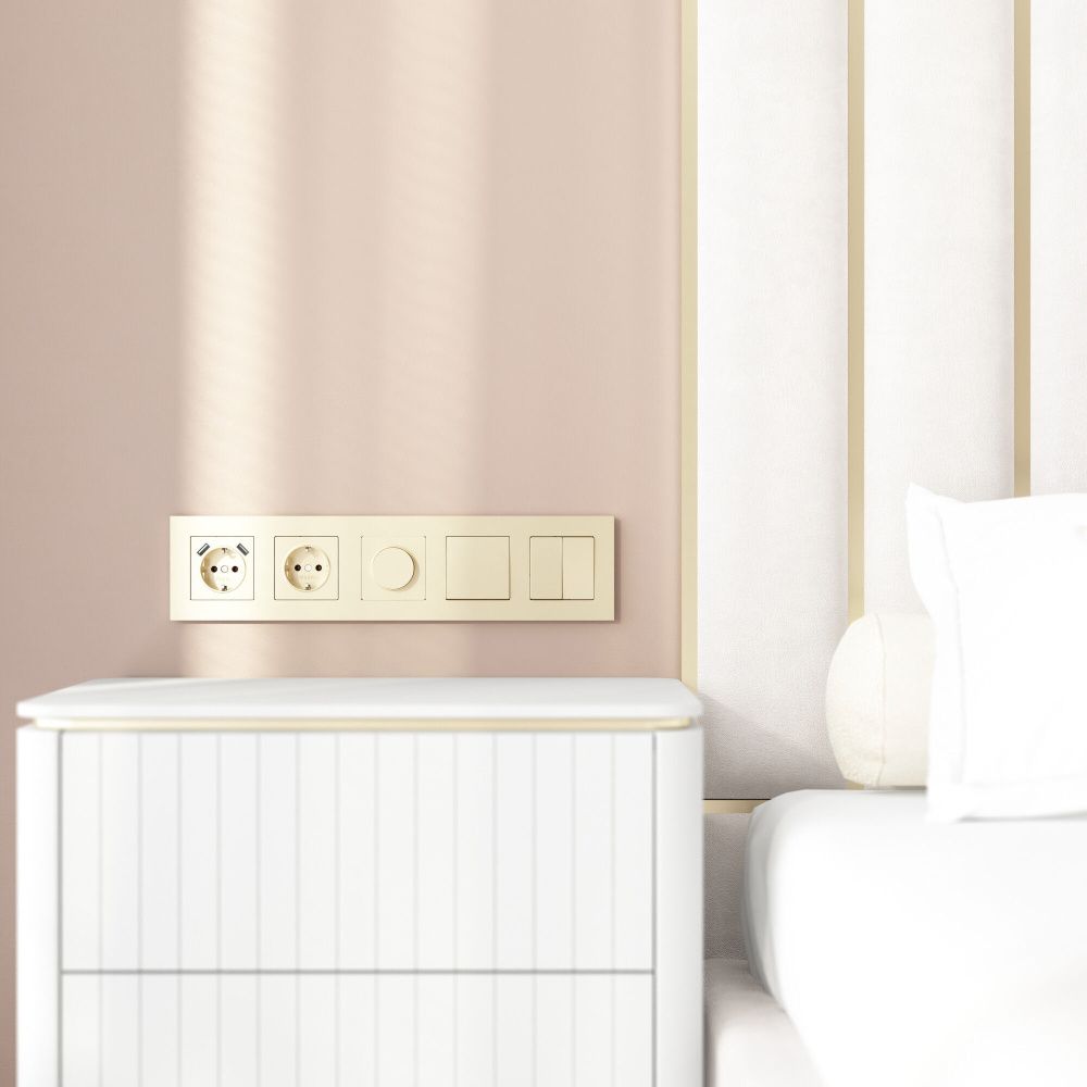 W0052911 Рамка на 5 постов Slab, шампань софт Werkel, 4690389218460