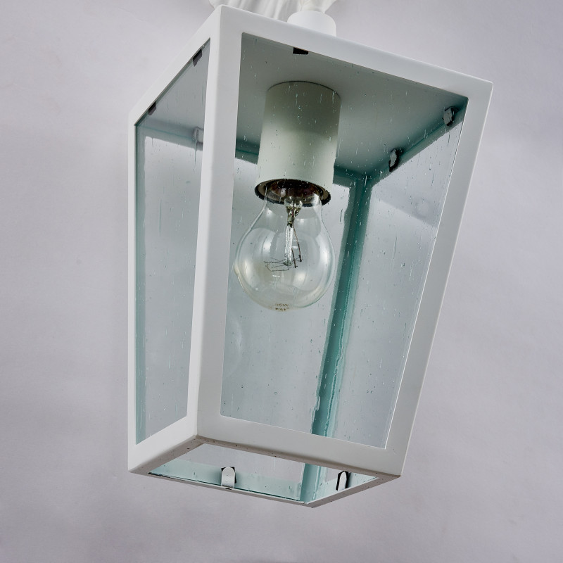 Уличный светильник Favourite Bison 4000-1W, D225*W360*H595, каркас белого цвета, плафон из прозрачного узорного стекла