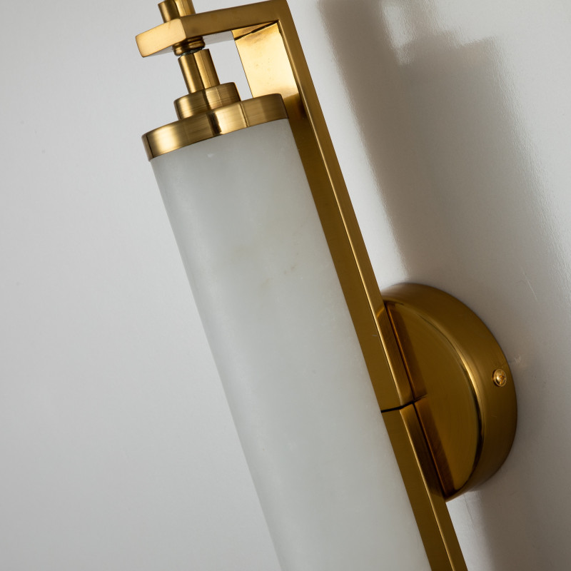 Бра Favourite Plunger 3011-2W, D105*W100*H500, латуни, плафон из искусственного белого мрамора, стеклянный декор по краям