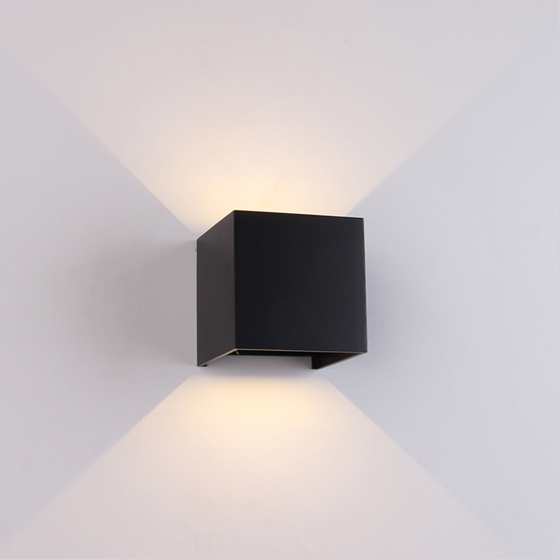 Уличный светильнык 10*10*10 см, LED 12W 2700K черный Mantra Davos 8601