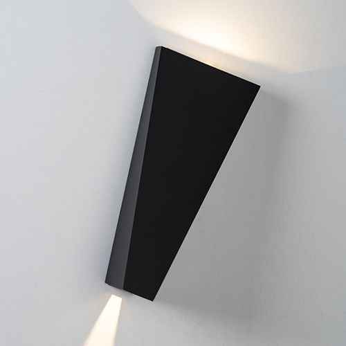 Уличный настенный светодиодный светильник Italline IT01-A807 black, 6W LED, 3000K, черный
