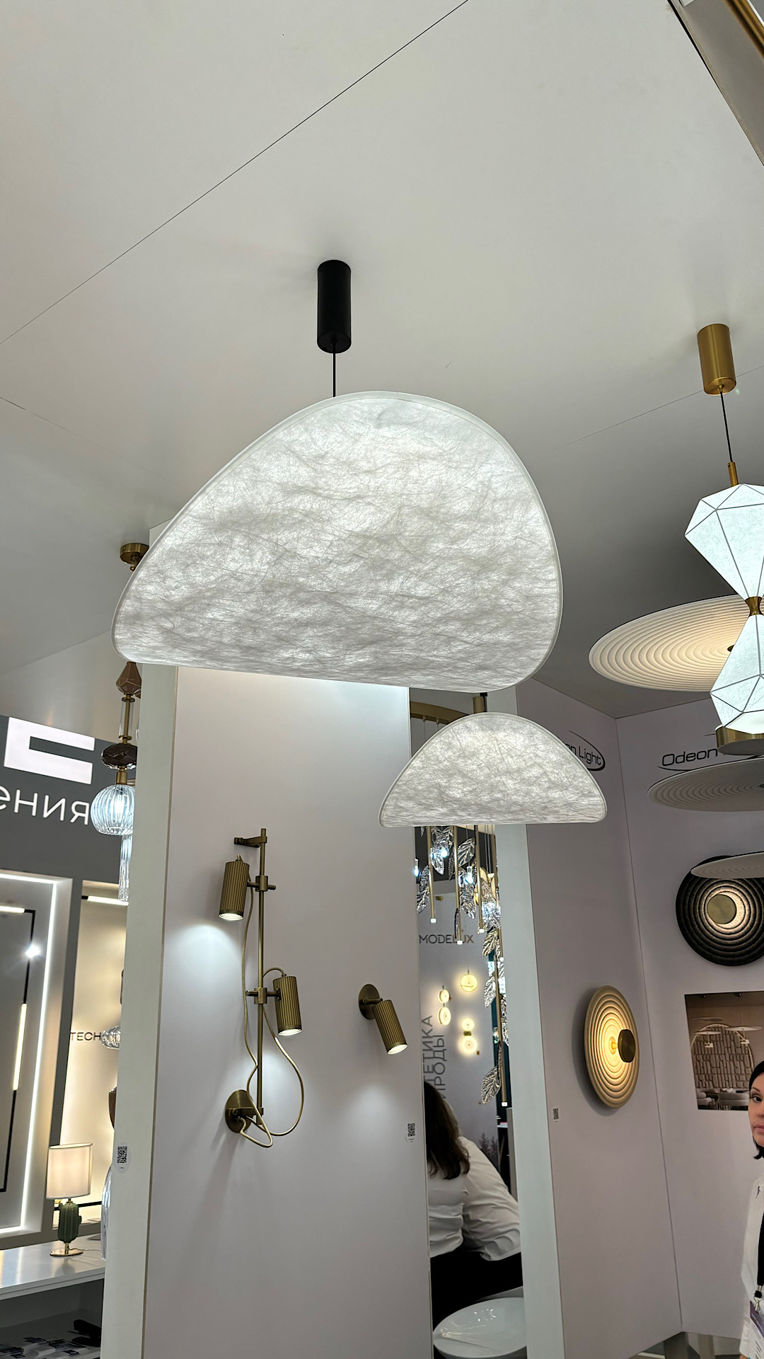 Подвесной светильник 1*LED*21W, 3000/3500/4000К, 1680lm Odeon Light Silk 7067/30L, черный
