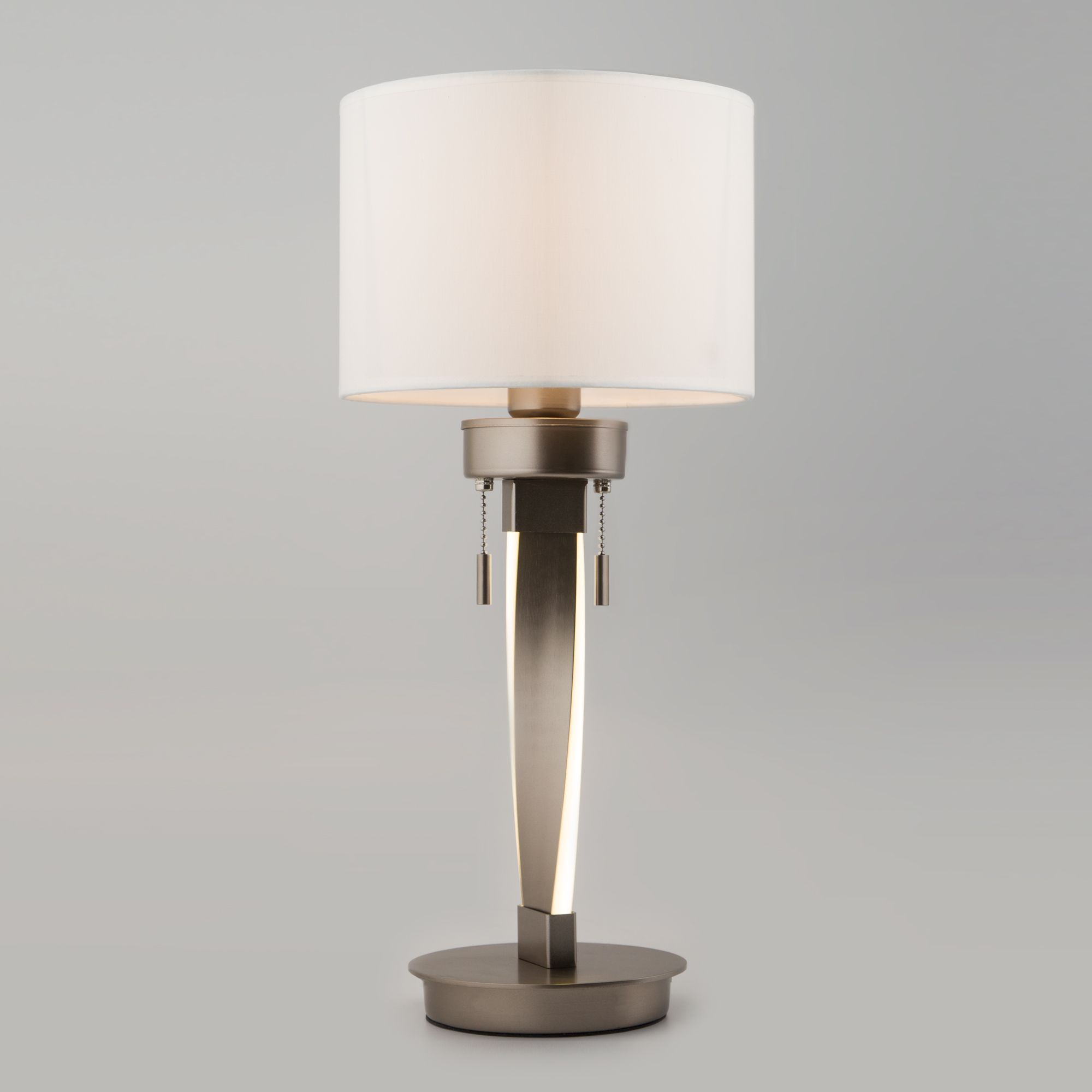 Настольная лампа с LED подсветкой Bogate's Titan 993