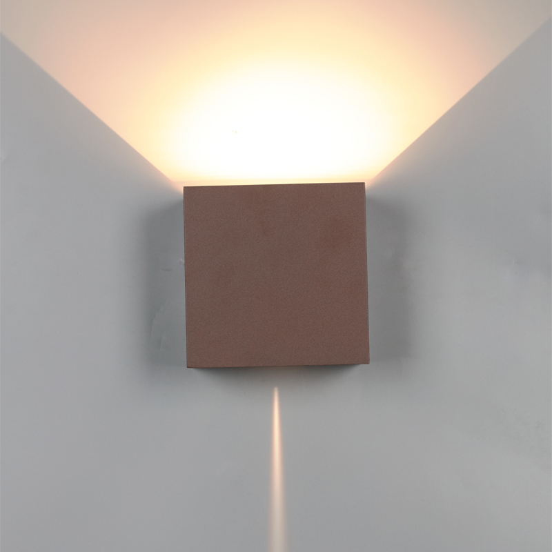 Уличный светильнык 15*10*15 см, LED 20W 2700K коричневый Mantra Davos 8612