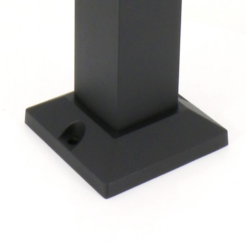 Уличный светильник Favourite Pillar 2861-1F, L50*W50*H600, Уличный светильник; металлическое основание черного цвета; плафон из акрила, IP54; свечение мягкое