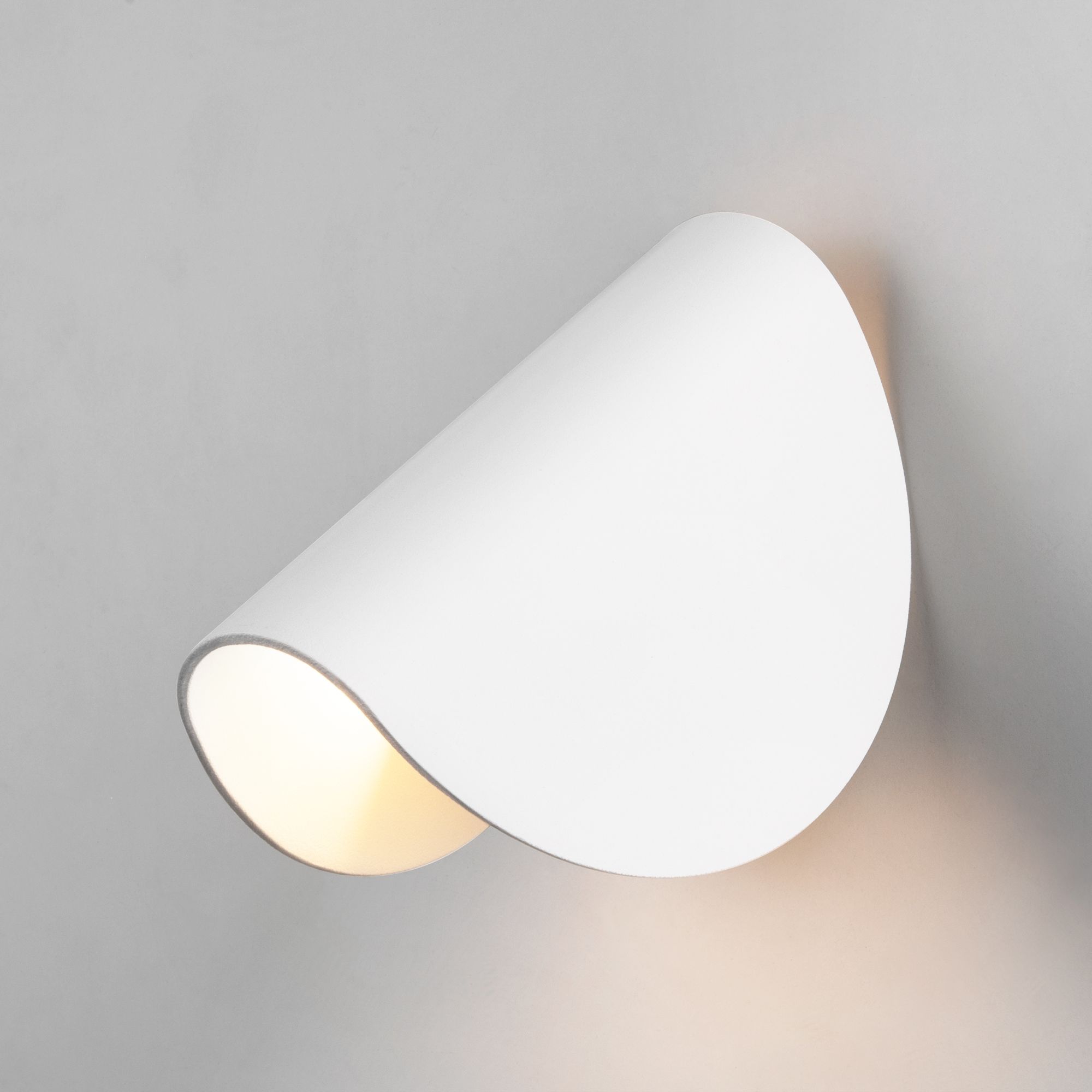 Уличный настенный светодиодный светильник Taco IP54 1632 TECHNO LED белый Elektrostandard