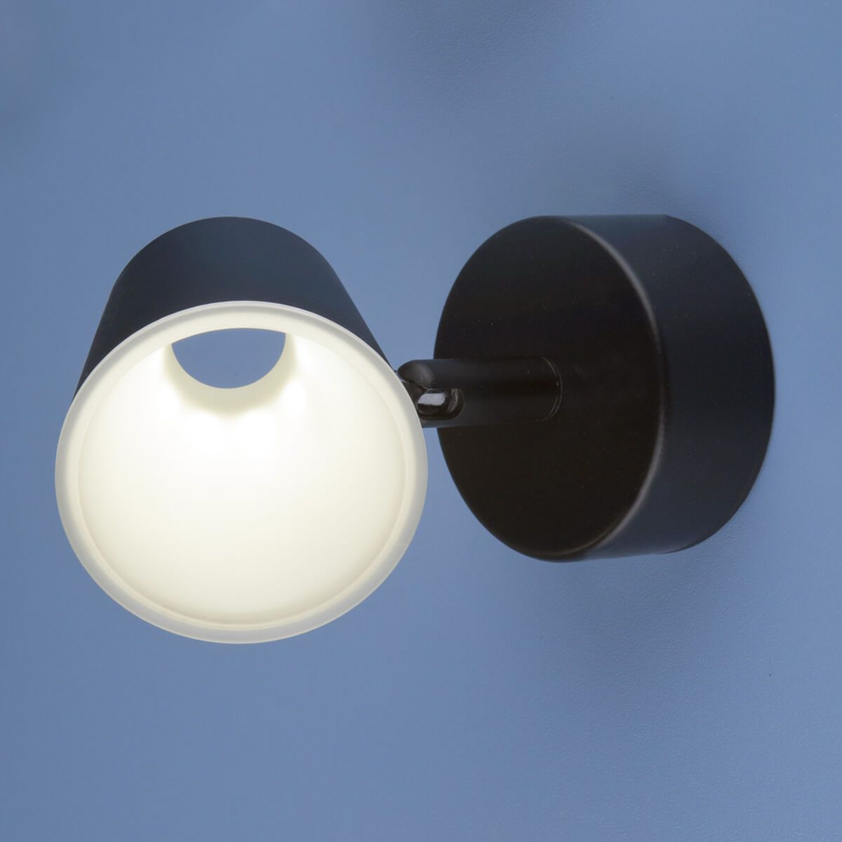 Светильник 9*7 см, LED 5W, 4000K DLR025 5W 4200K черный матовый Elektrostandard