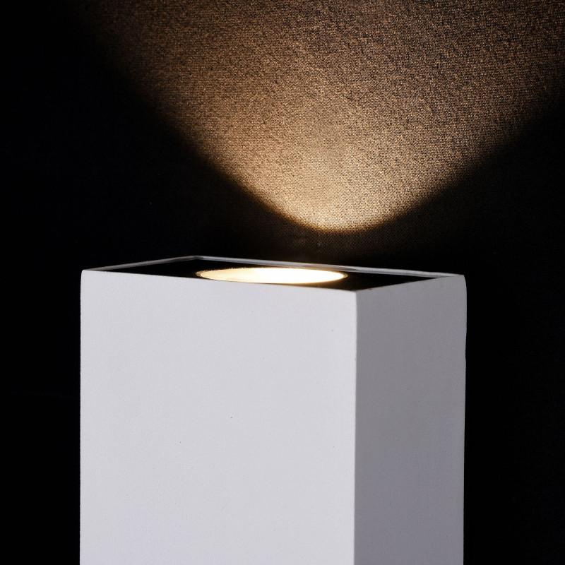 Уличный настенный светодиодный светильник Maytoni Times Square O581WL-L6W белый