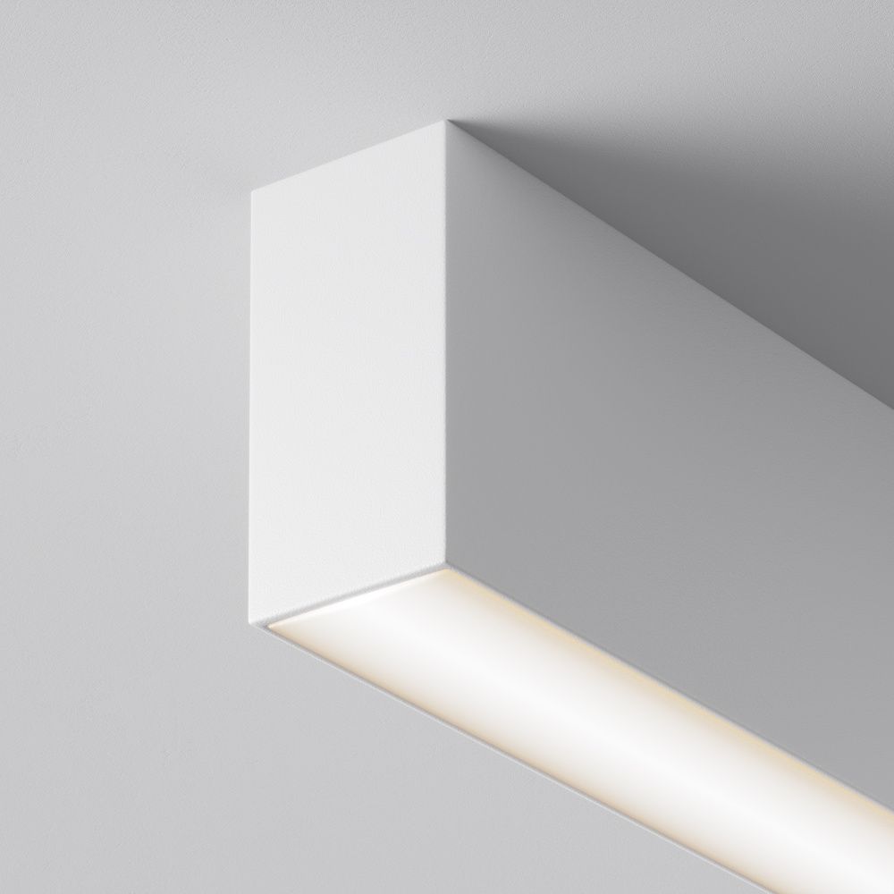 Светильник  C068CL-12W3-6K-W 12,9*2,5*-5 см, *LED*12W, K, Maytoni technical Basis C068CL-12W3-6K-W, Белый