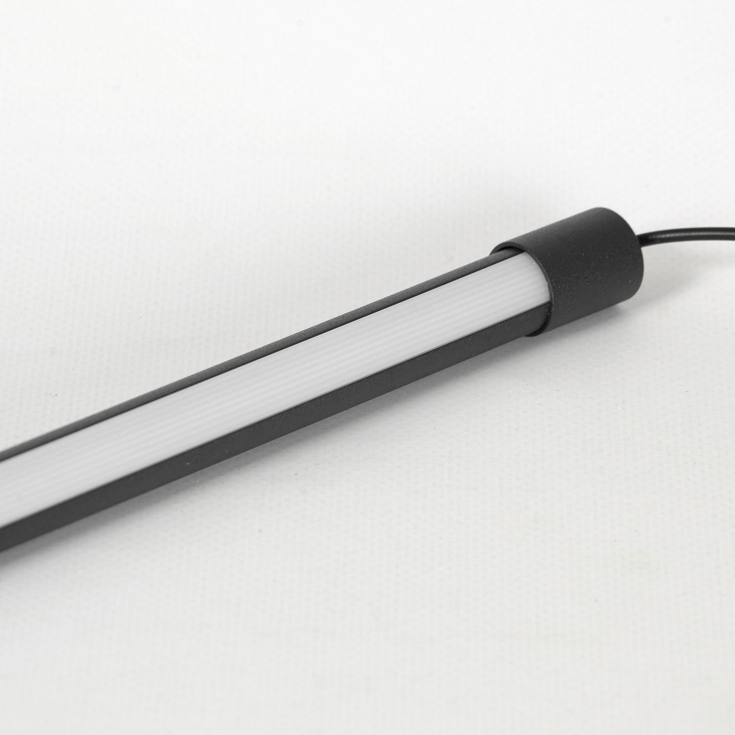 Подвесной светильник 6*75 см, 1*led*8W 3000K Lussole Lowell LSP-7115 черный