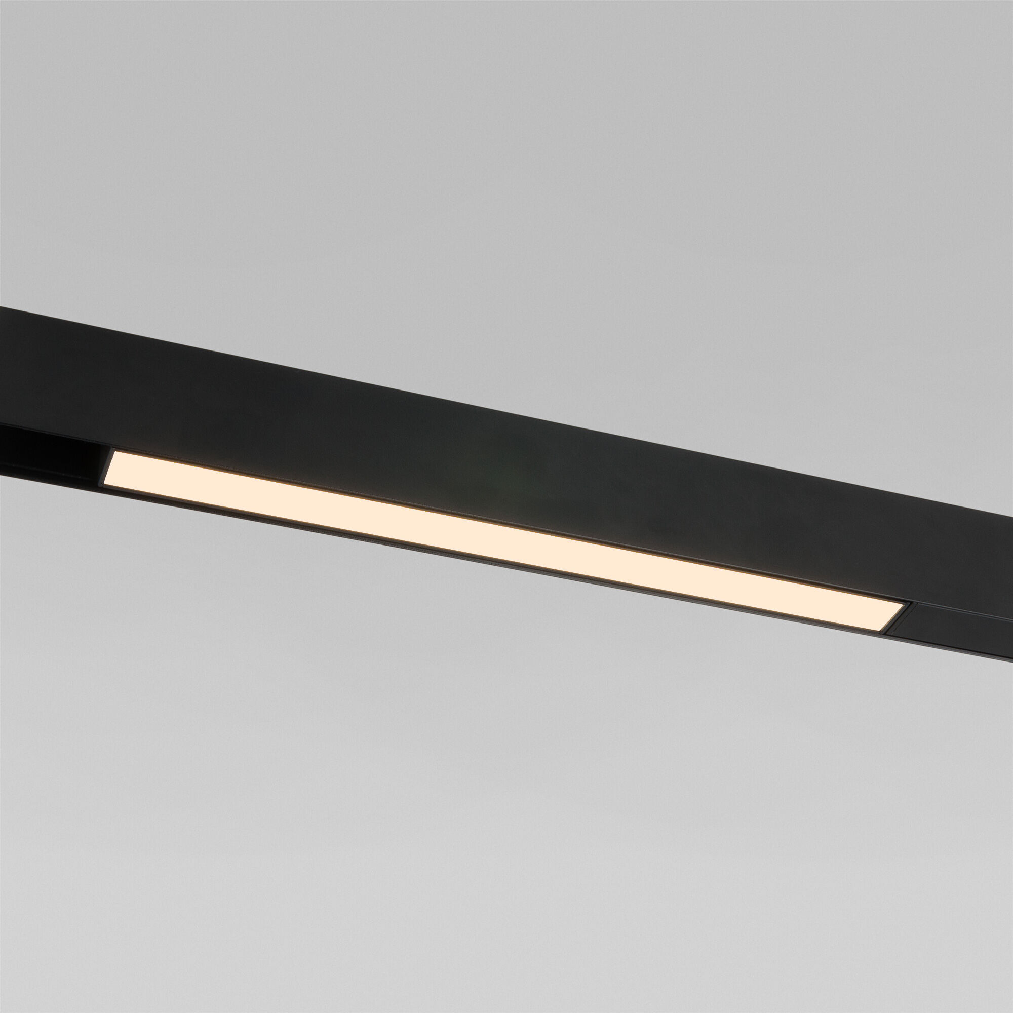 Трековый светильник 30 см, 10W, 3000K,  Elektrostandard Slim Magnetic L01  85000/01, черный