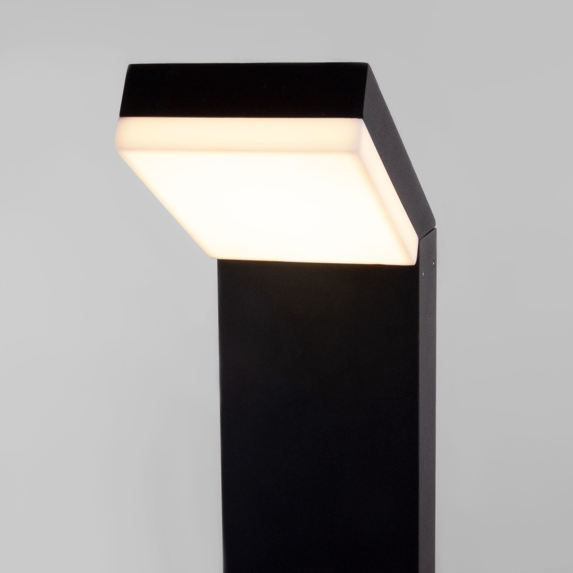 Ландшафтный светодиодный светильник Sensor IP54 1542 TECHNO LED черный Elektrostandard