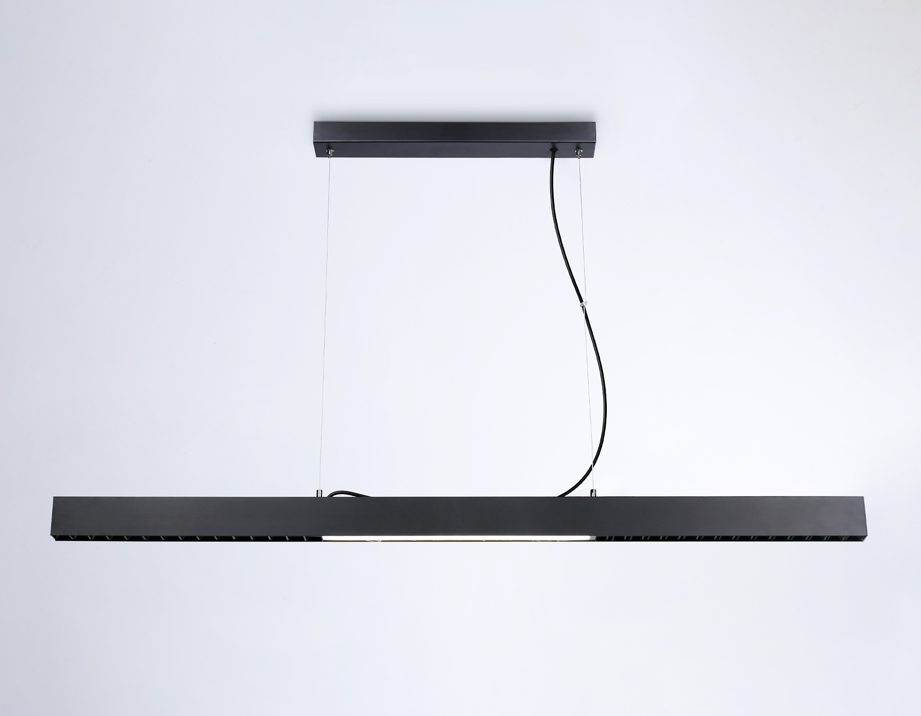 Светильник подвесной 120*3,5*7*130,5 см,  48W, 4200К, черный Ambrella Comfort LineTech FL5966