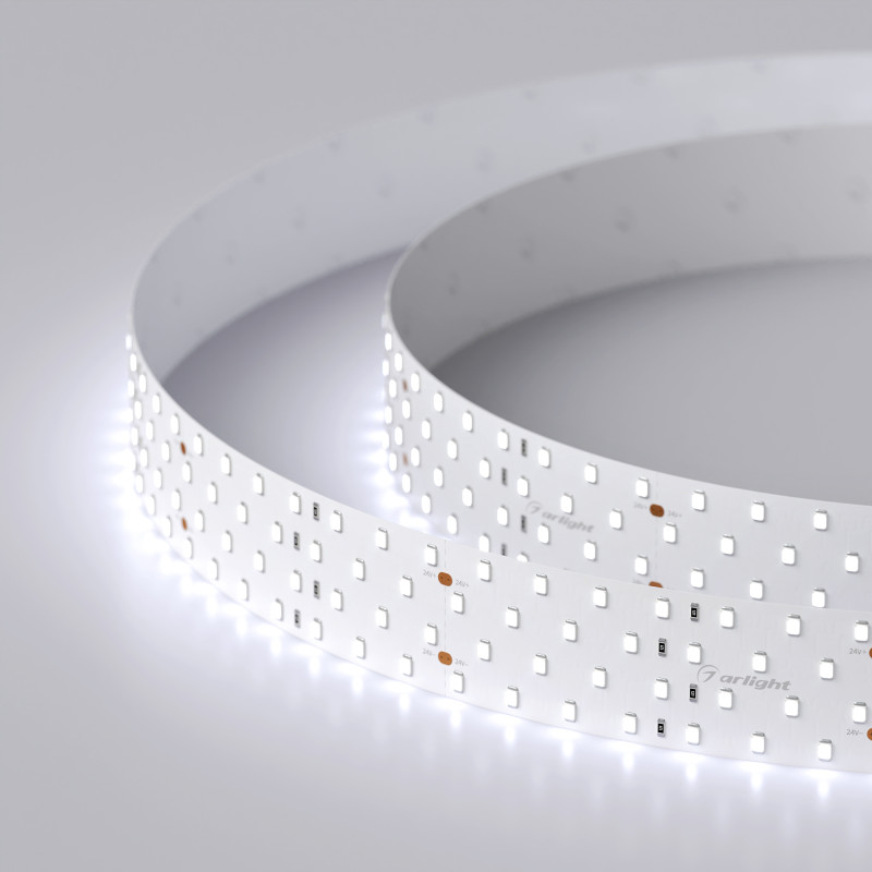 Лента RT 2-2500 24V Cool 8K 4x2 (2835, 700 LED, LUX) (Arlight, 30 Вт/м, IP20) 019084. Цена указана за 2,5 метров. Продается кратно 2,5 метрам.