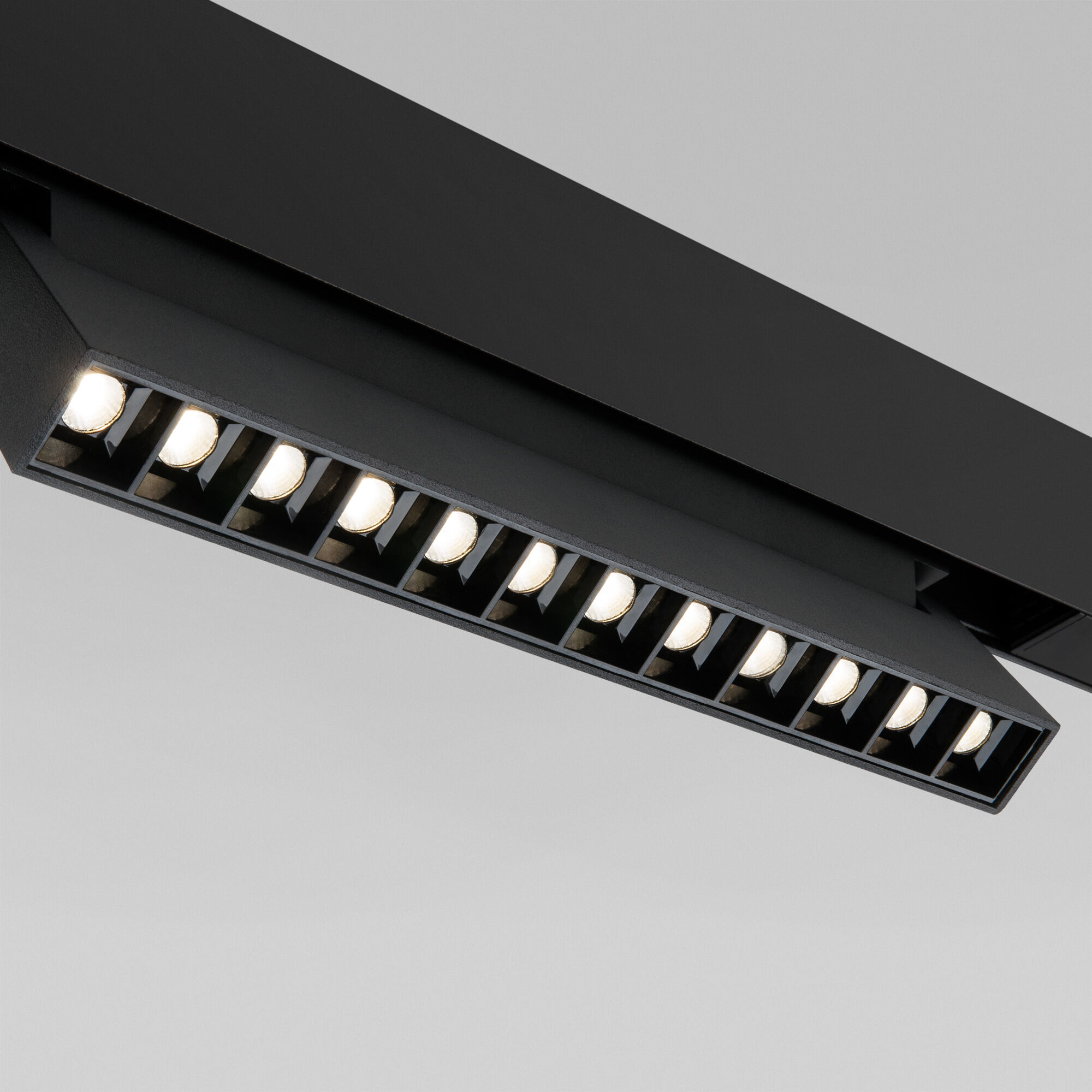 Трековый светильник Slim Magnetic HL02 12W 4200K черный 85010/01 Elektrostandard