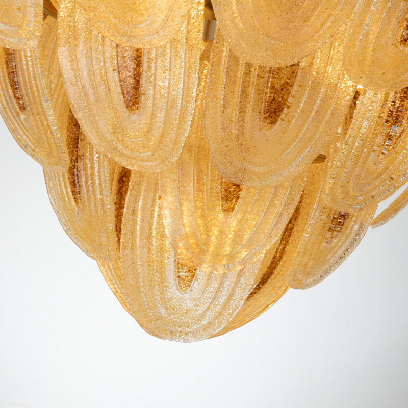 Подвесная люстра Favourite Flavus 3016-16P, D1000*H645/1620, матовое золото, декоративные лепестки из стекла двух цветов, выполненного по муранской технологии