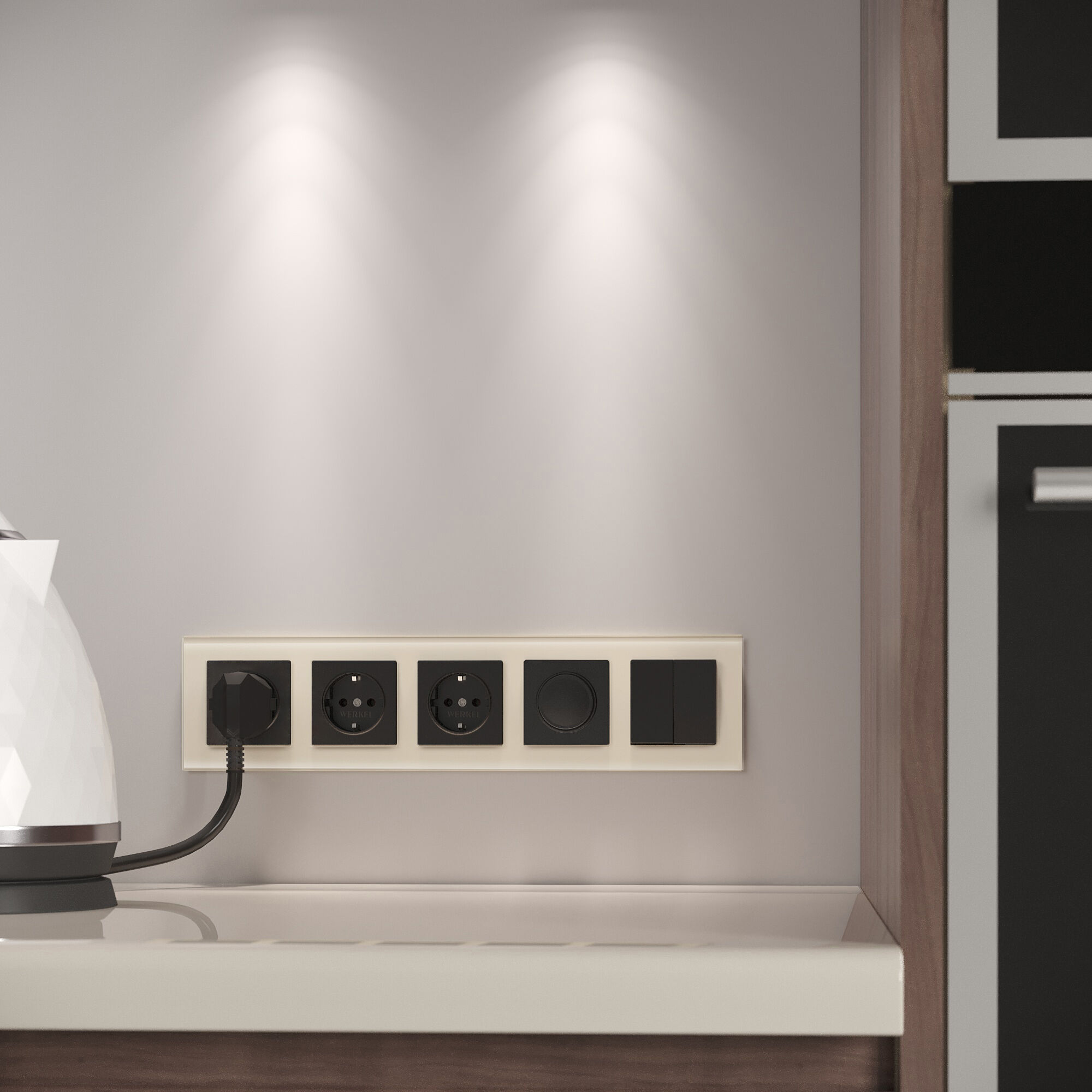 W0051141/ Рамка на 5 постов Favorit (молочный, стекло) Werkel 4690389183461