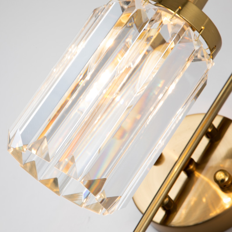 Бра Favourite Duke 2969-1W, D210*W120*H330, каркас золотого цвета, плафон из прозрачных хрустальных элементов