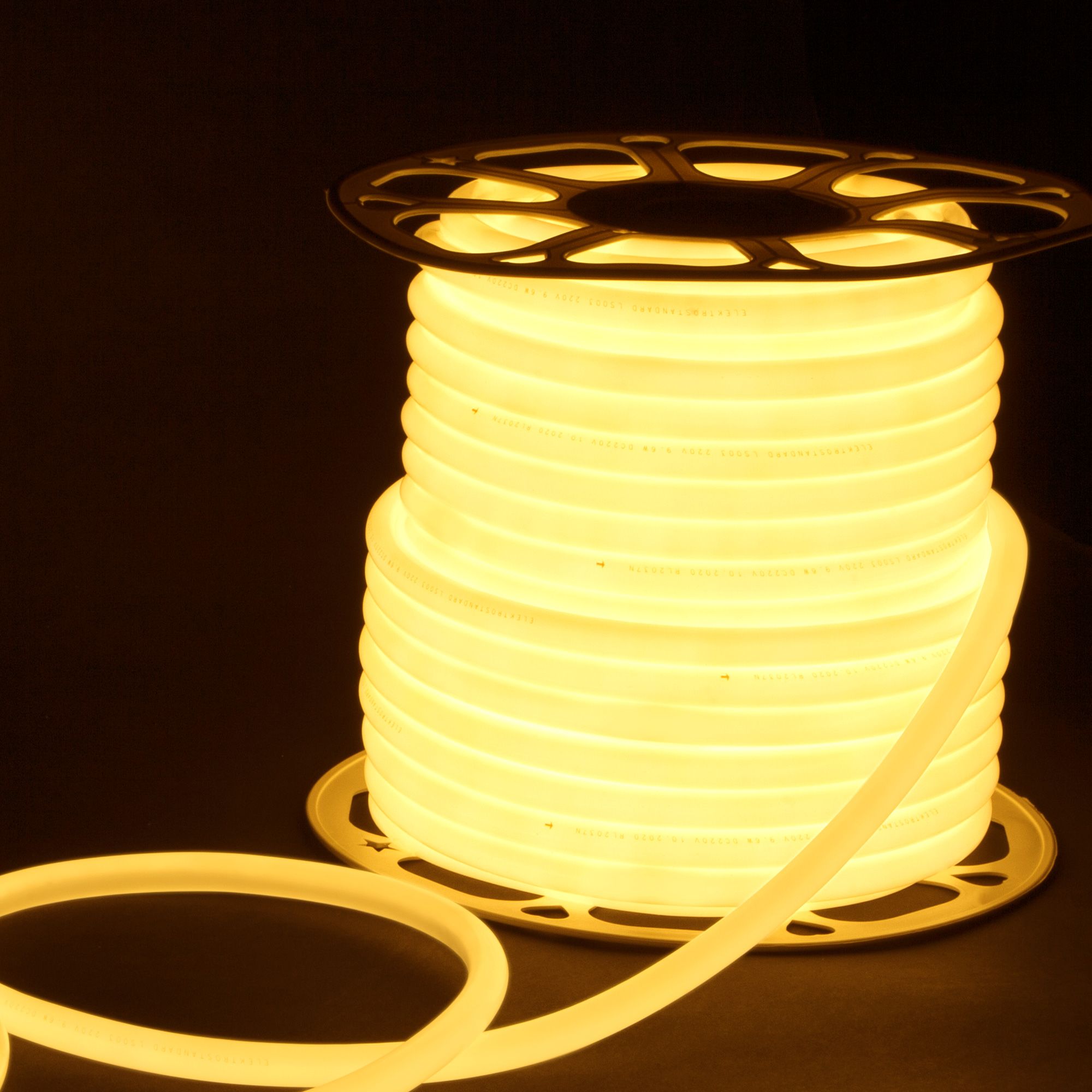 Светодиодный гибкий неон Гибкий неон 220V 9,6W 144Led 2835 IP67 круглый теплый белый, 50 м Elektrostandard
