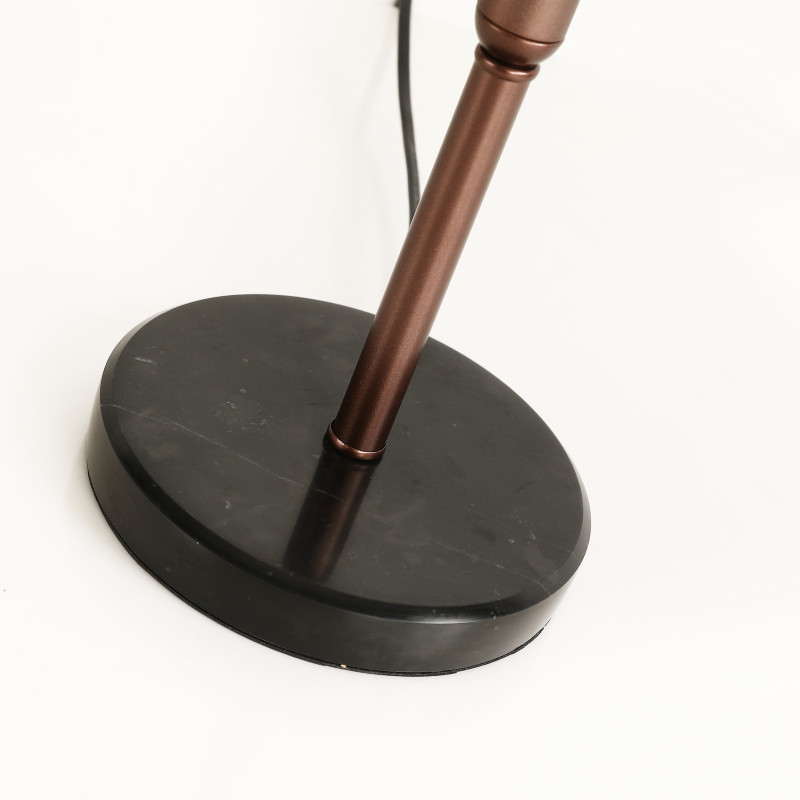 Настольная лампа Favourite Avangard 2953-1T, D250*H515, каркас золотого цвета, плафон из белой ткани