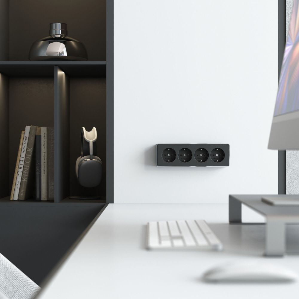 W5072258 Розетка четверная с заземлением и шторками Gallant, черныйхром Werkel, 4690389218026