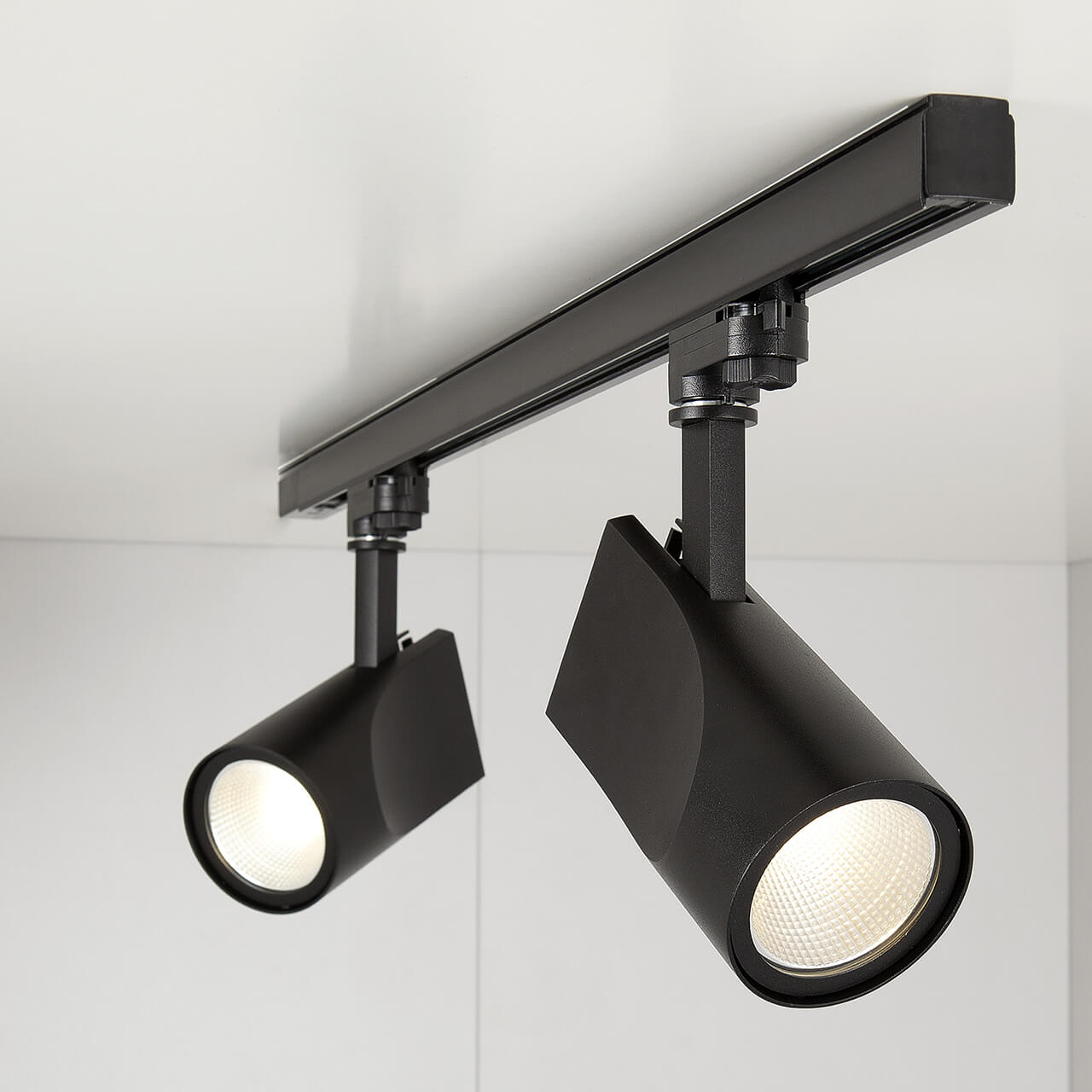 Трековый светильник Elektrostandard Vista, черный, LED, 32W, 3300K, 3000Lm, 4690389111501