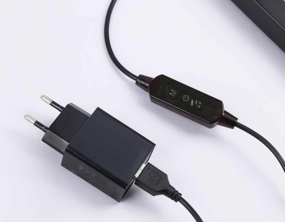 Светильник светодиодный напольный RGB с пультом **125- см, **W, RGBK, Ambrella Light Comfort FL8022, черный