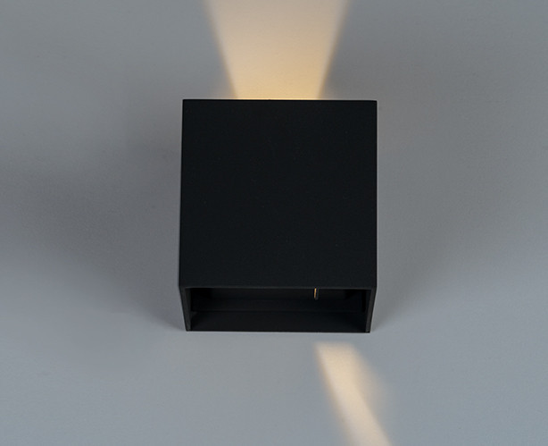 Уличный настенный светодиодный светильник Italline IT01-A310 black, 6W LED, 3000K, черный