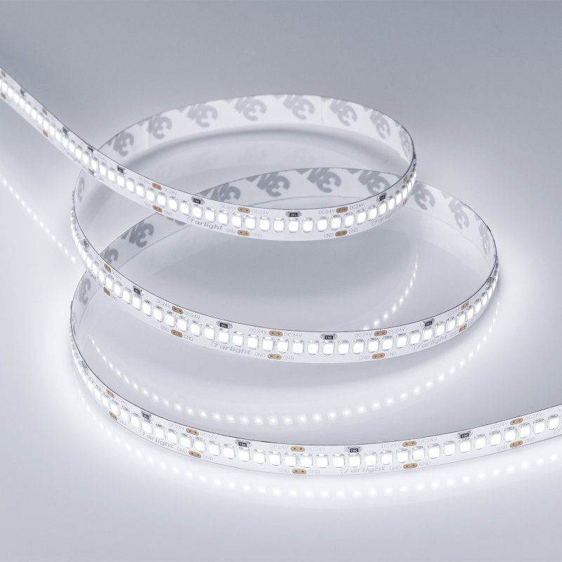 Лента RT 2-5000 24V White5500 10mm (2835, 252 LED/m, LUX) (Arlight, 10 Вт/м, IP20) 023555. Цена указана за 5 метров. Продается кратно 5 метрам.