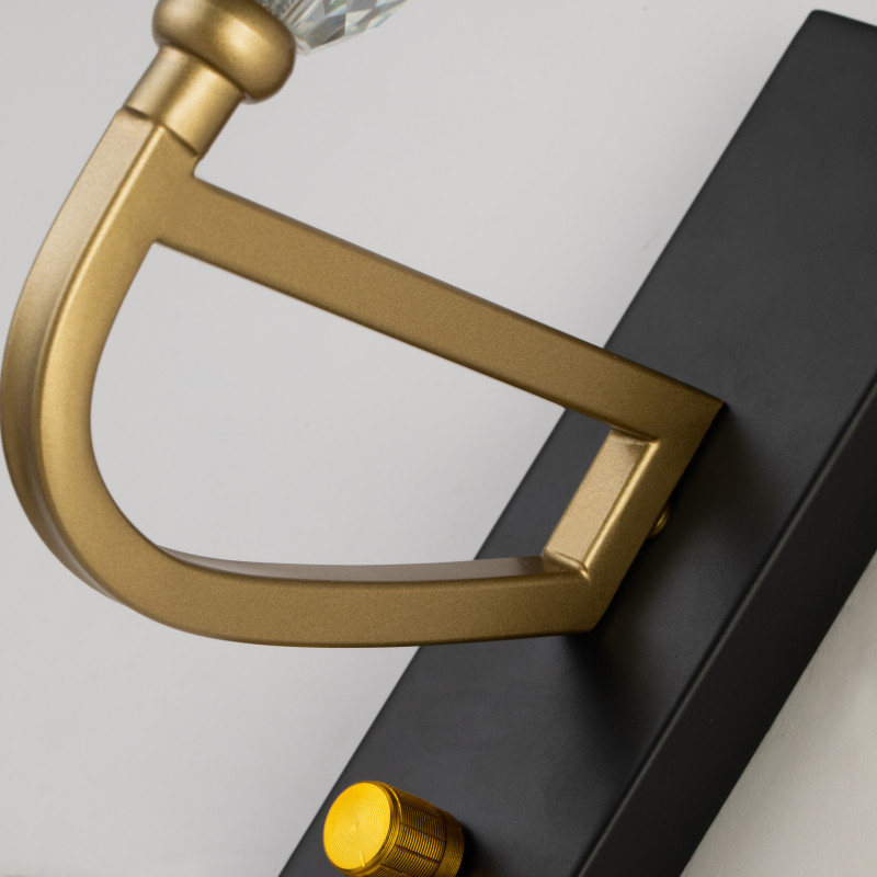 Бра Favourite Una 2701-1W, D210*W120*H310, каркас кофейного цвета и цвета шампанского, абажур из полупрозрачной органзы с серебряной тесьмой, декоративные элементы выполнены из прозрачного хрус