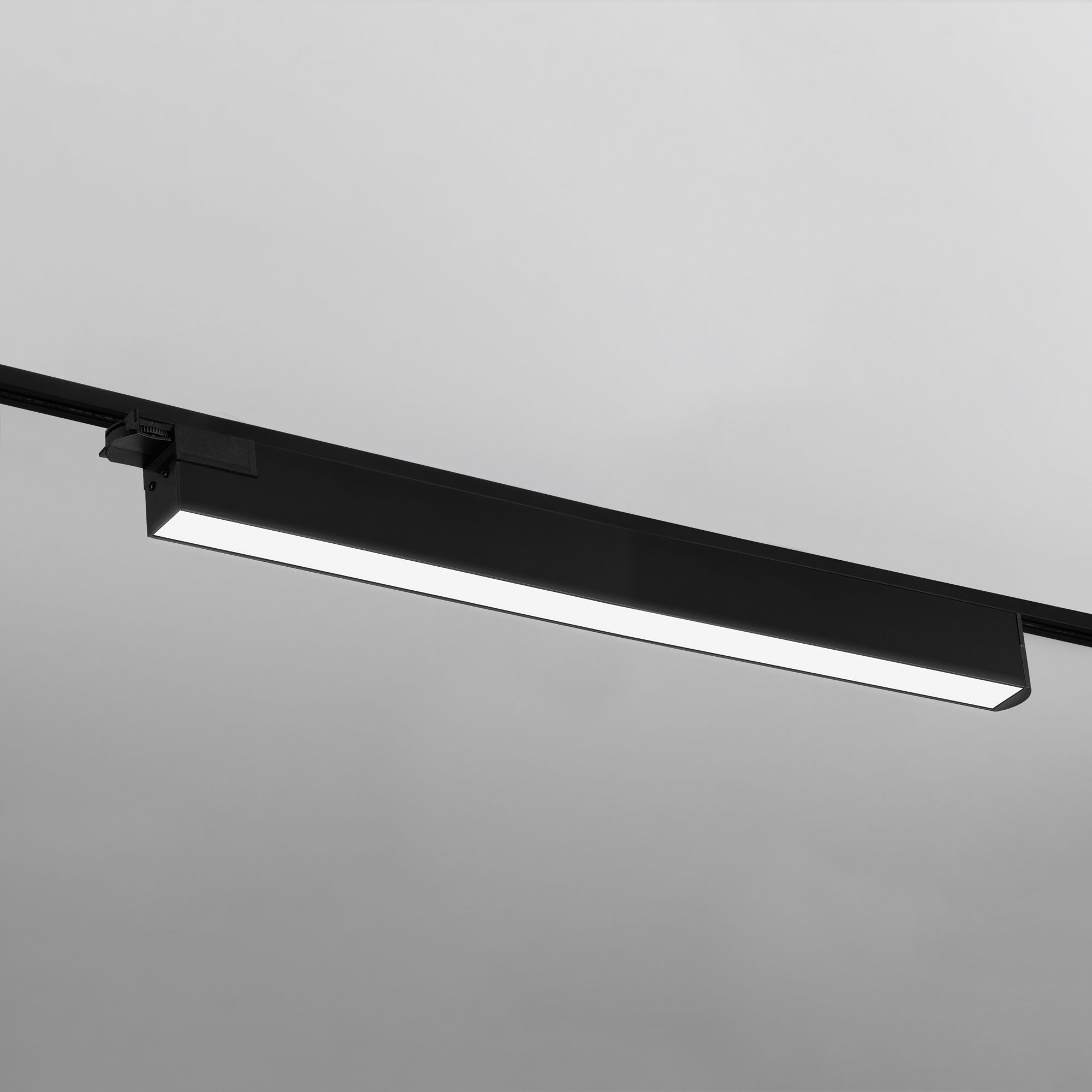 Трековый светодиодный светильник для трехфазного шинопровода X-Line черный матовый X-Line черный матовый 28W 4200K (LTB55) трехфазный Elektrostandard