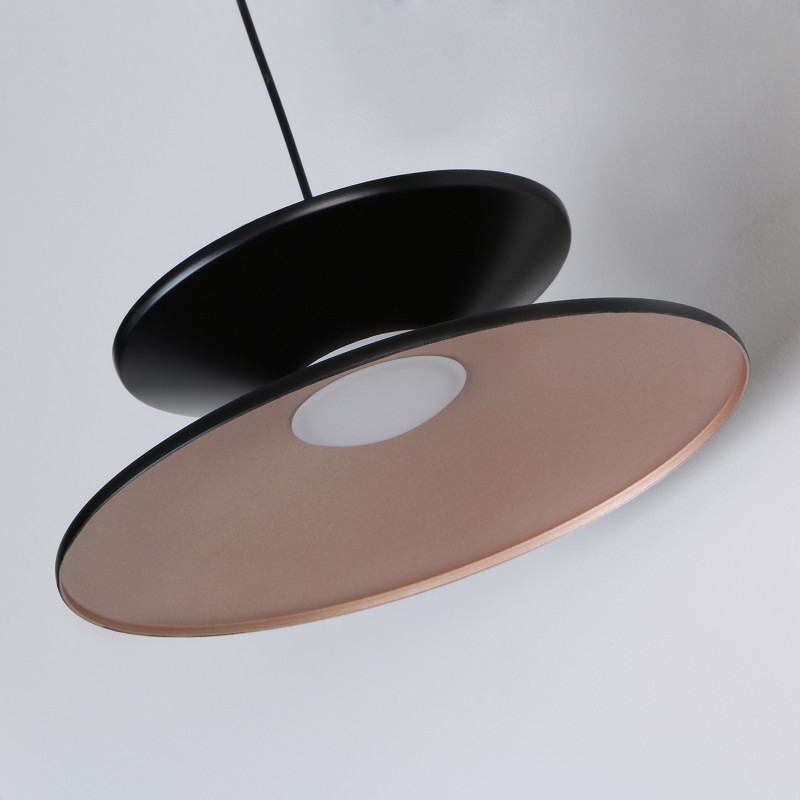 Бра 22*20*13,5 см, 4W, Favourite Platt 4372-1W матовое золото, черный матовый и белый акрил