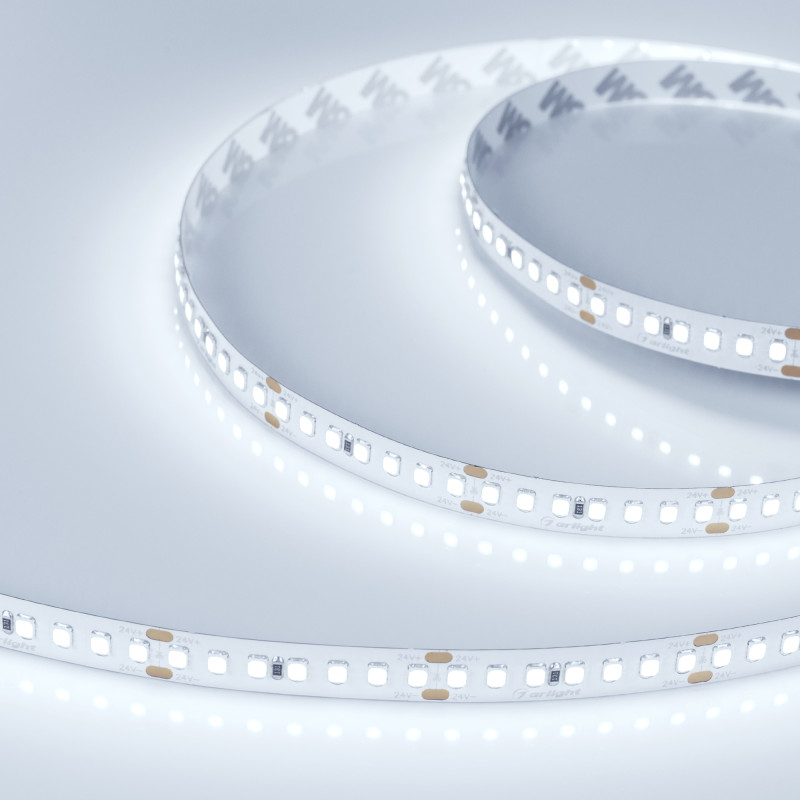 Лента RT 2-5000 24V Cool 8K 3x (2835, 840 LED, LUX) (Arlight, 17 Вт/м, IP20) 019092. Цена указана за 5 метров. Продается кратно 5 метрам.