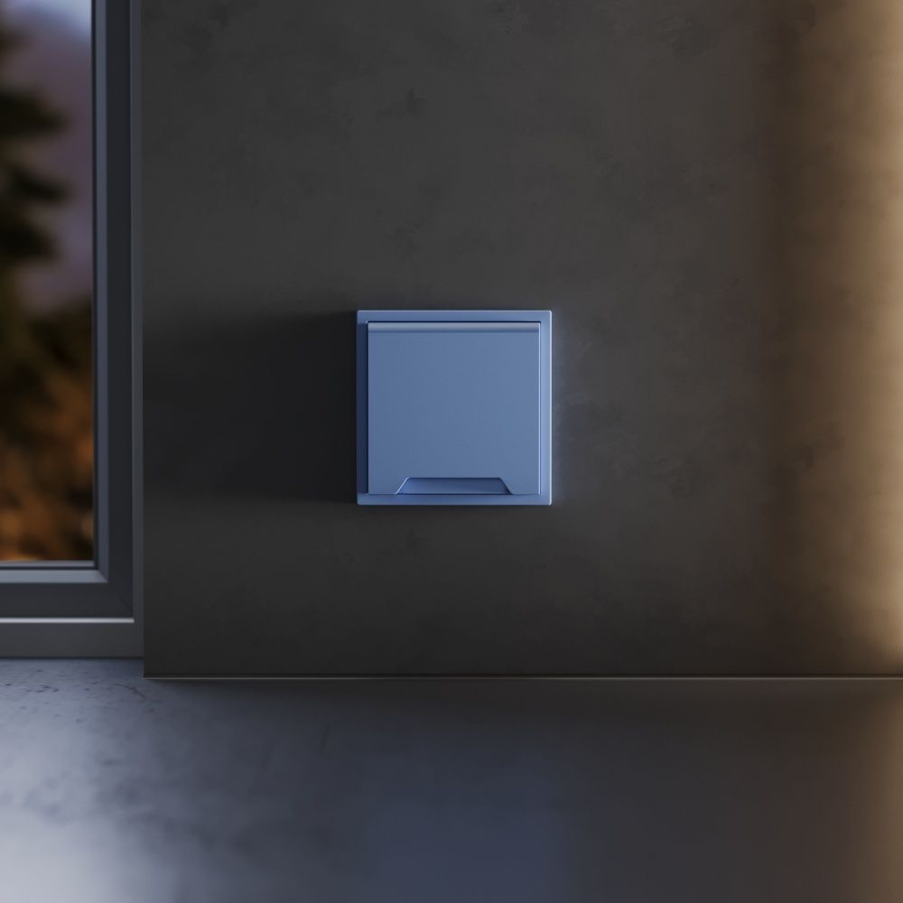 Накладка для розетки с заземлением, защитными шторками и крышкой, S70, деним Voltum VLS000815