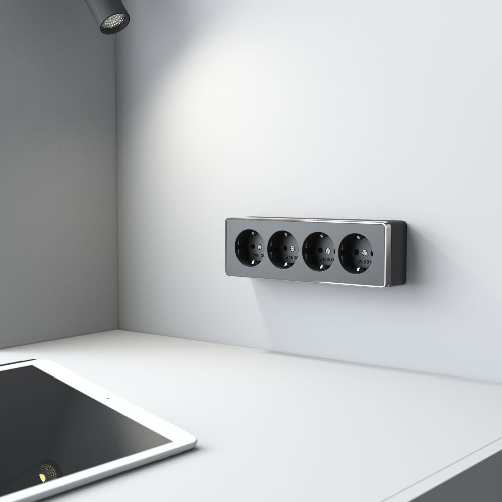 W5072258 Розетка четверная с заземлением и шторками Gallant, черныйхром Werkel, 4690389218026