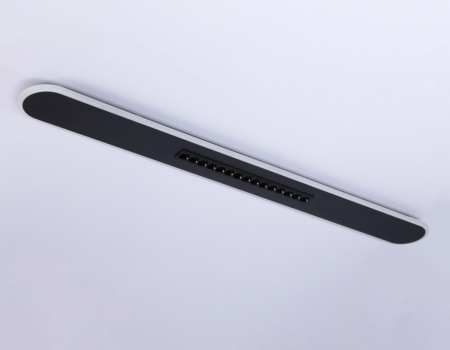 Светильник 120*12,5*4 см, LED 70W, 3000К, черный Ambrella Comfort LineTech FL51448