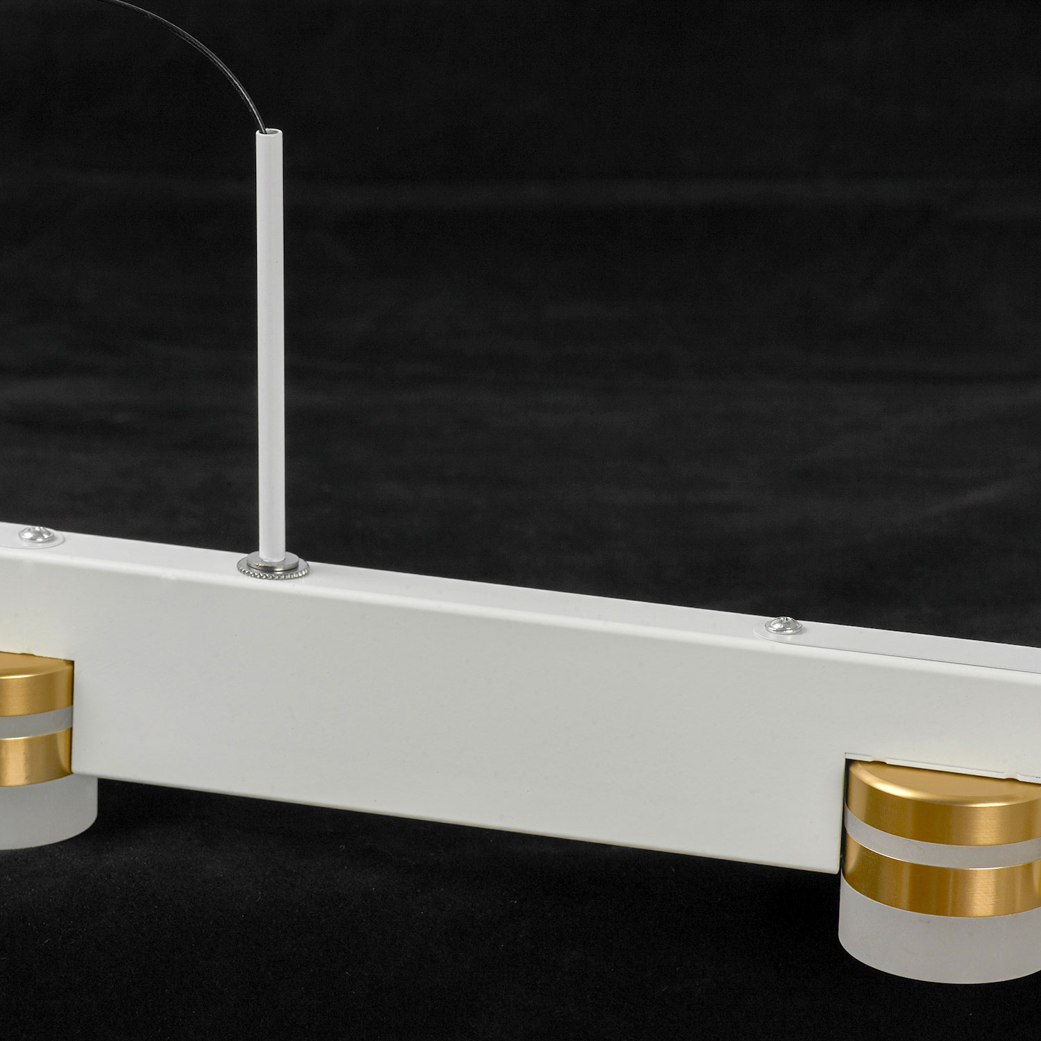 Линейно-подвесной светильник 90*6*40/140 см, 11*LED*3W Lussole Gilbert LSP-7175 белый
