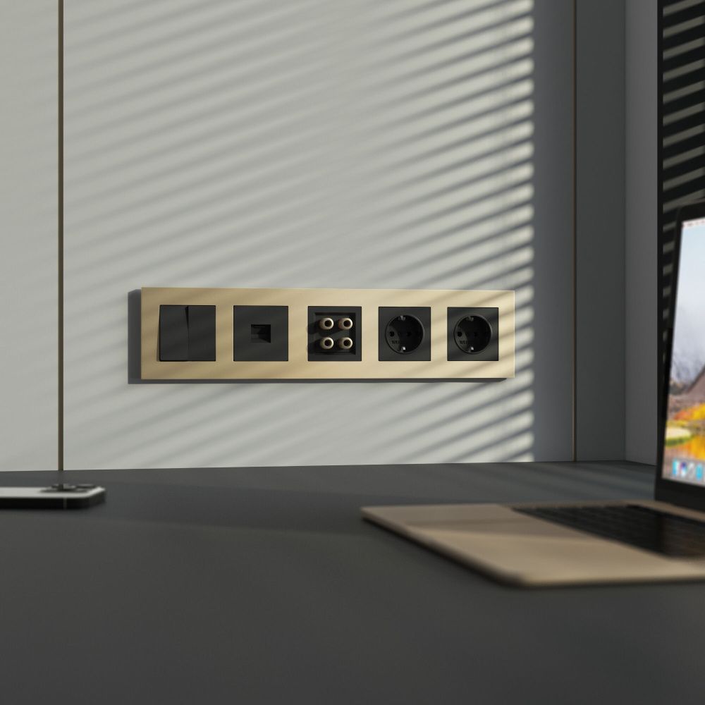 W0052911 Рамка на 5 постов Slab, шампань софт Werkel, 4690389218460