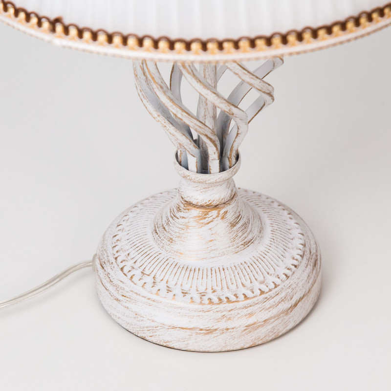 Настольная лампа Citilux Вена CL402820, белый с золотом