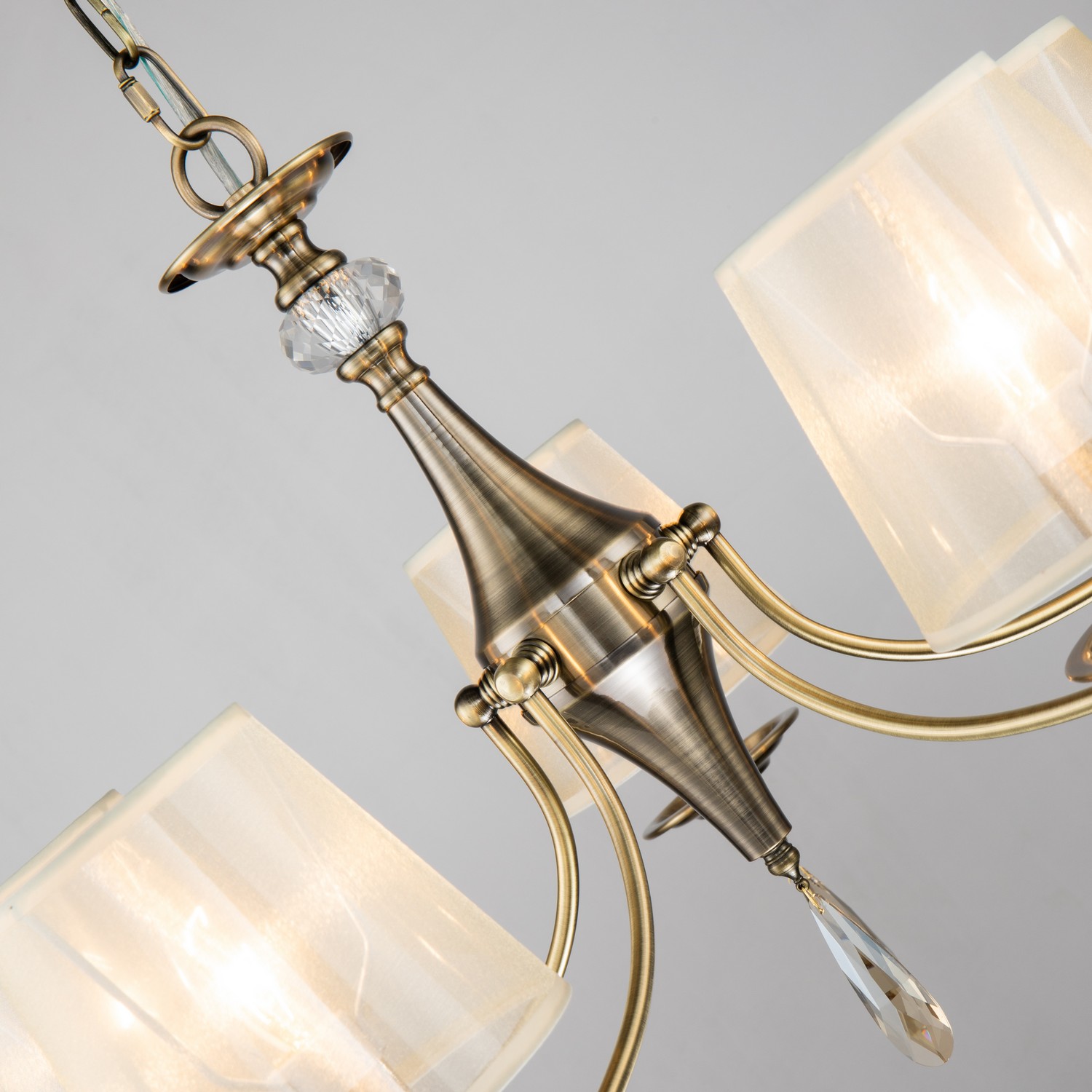 Подвесная люстра F-Promo Imber 2639-5P, D670*H475/1475, античной бронзы, абажуры из органзы цвета шампанского, декоративные элементы из хрусталя янтарного цвета