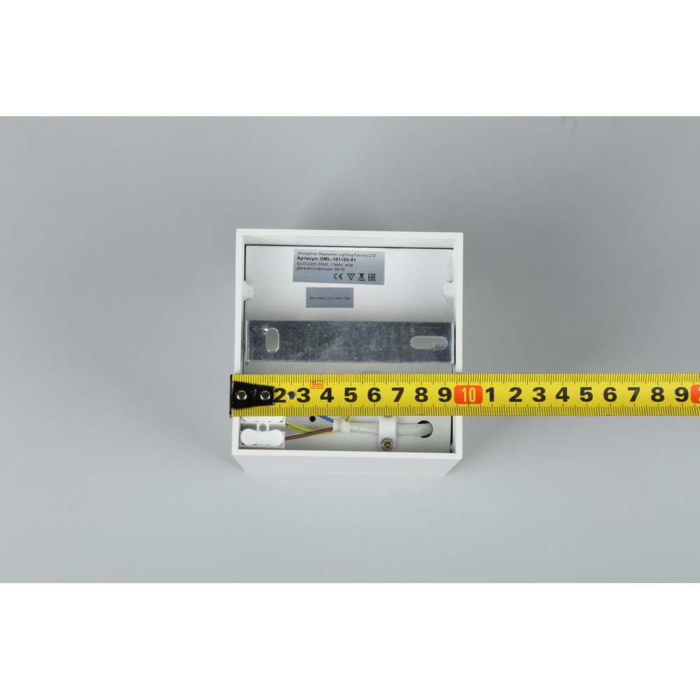 Светильник 10*10 см, GU10 50W, Omnilux Feletto OML-101109-01 белый