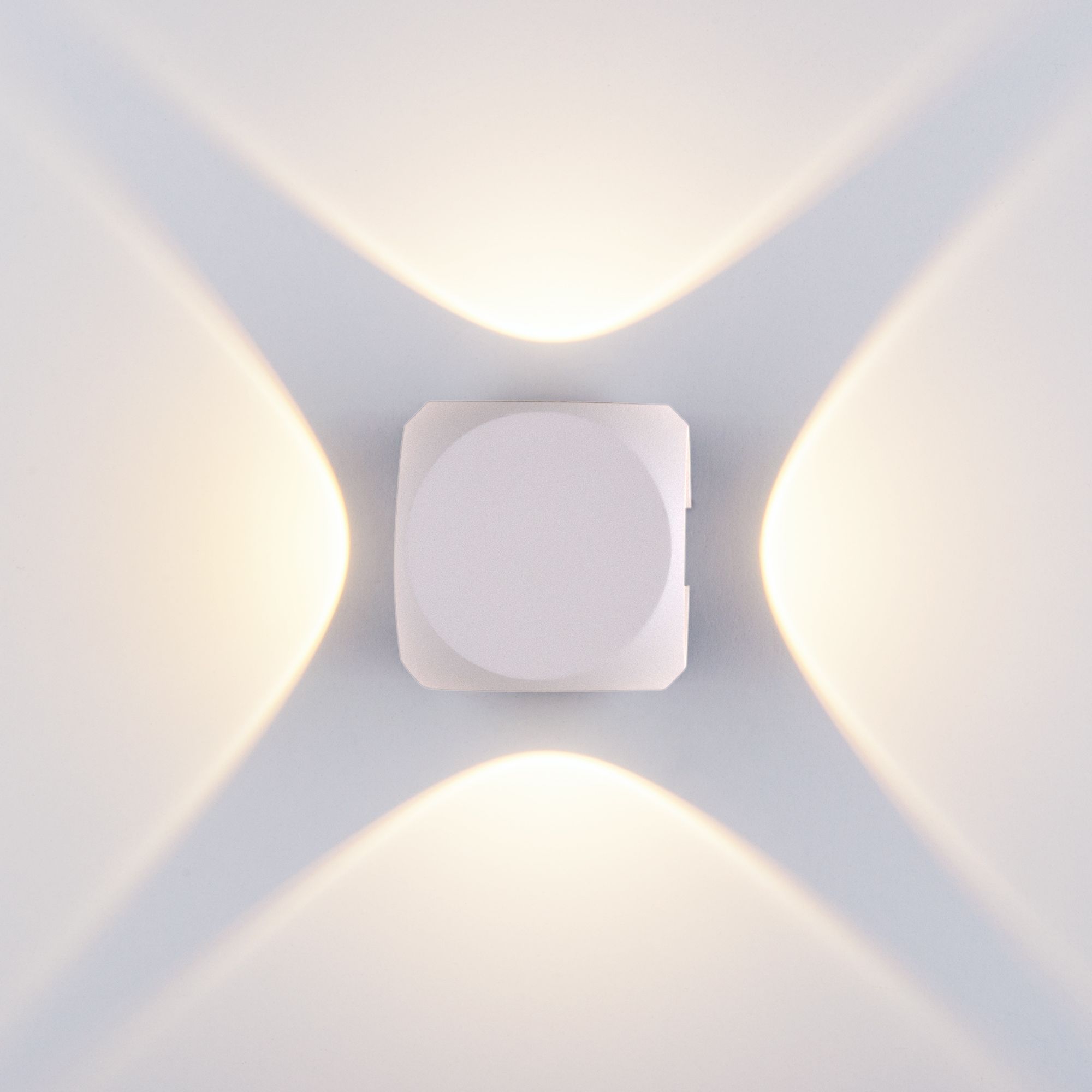 Уличный настенный светодиодный светильник CUBE 1504 TECHNO LED белый Elektrostandard