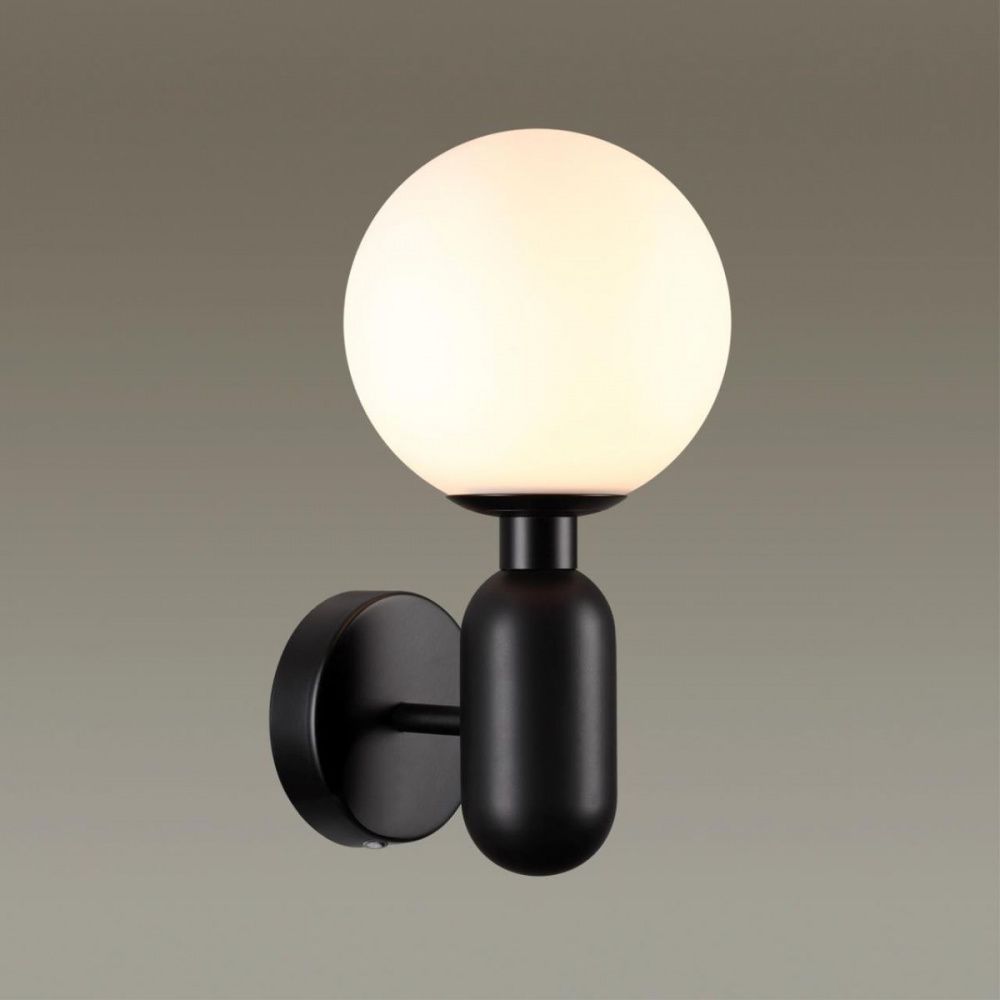 Бра Odeon Light Okia 4668/1W Черный