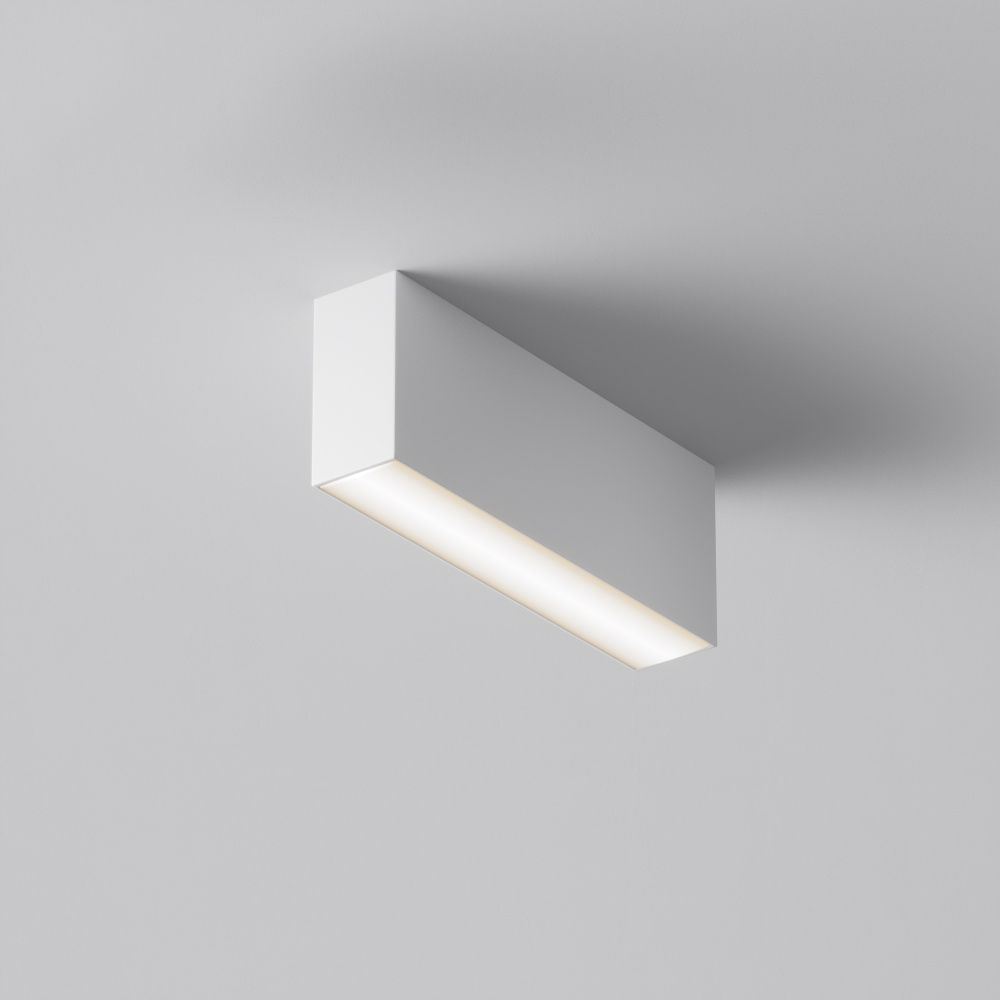 Светильник  C068CL-12W3-6K-W 12,9*2,5*-5 см, *LED*12W, K, Maytoni technical Basis C068CL-12W3-6K-W, Белый