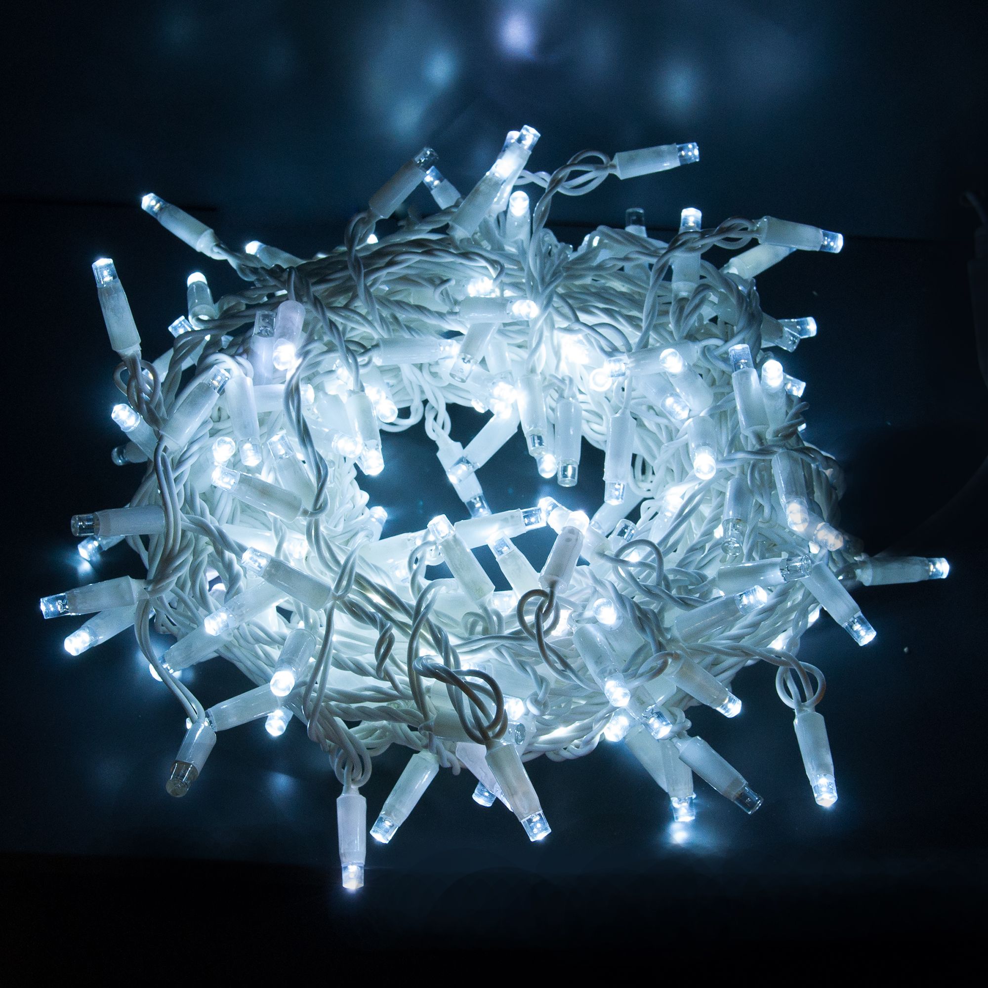 Гирлянда нить 20м IP65 2000 см Elektrostandard 400-102 белый 20м IP65