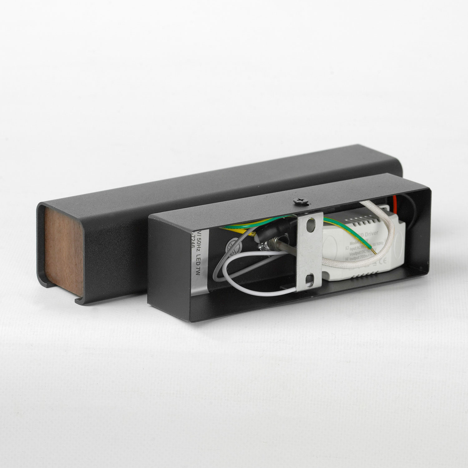 Бра 20*4 см, 7W, 3000K Lussole Dade LSP-7246 черный